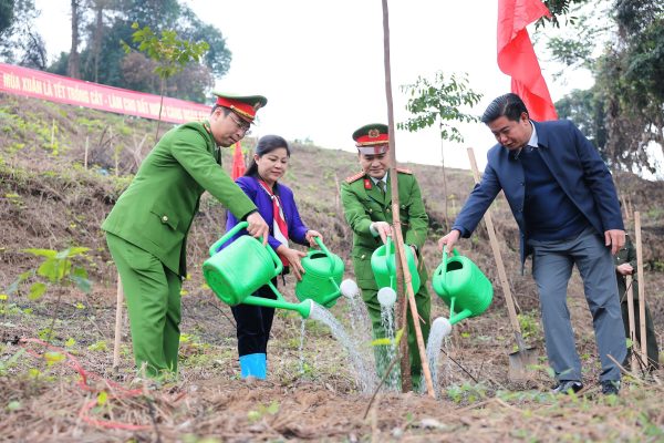 Cục Kế hoạch và Tài chính – Bộ Công an tổ chức Lễ phát động “Tết Trồng cây đời đời nhớ ơn Bác Hồ” – Xuân Giáp Thìn năm 2024 tại huyện Phù Ninh