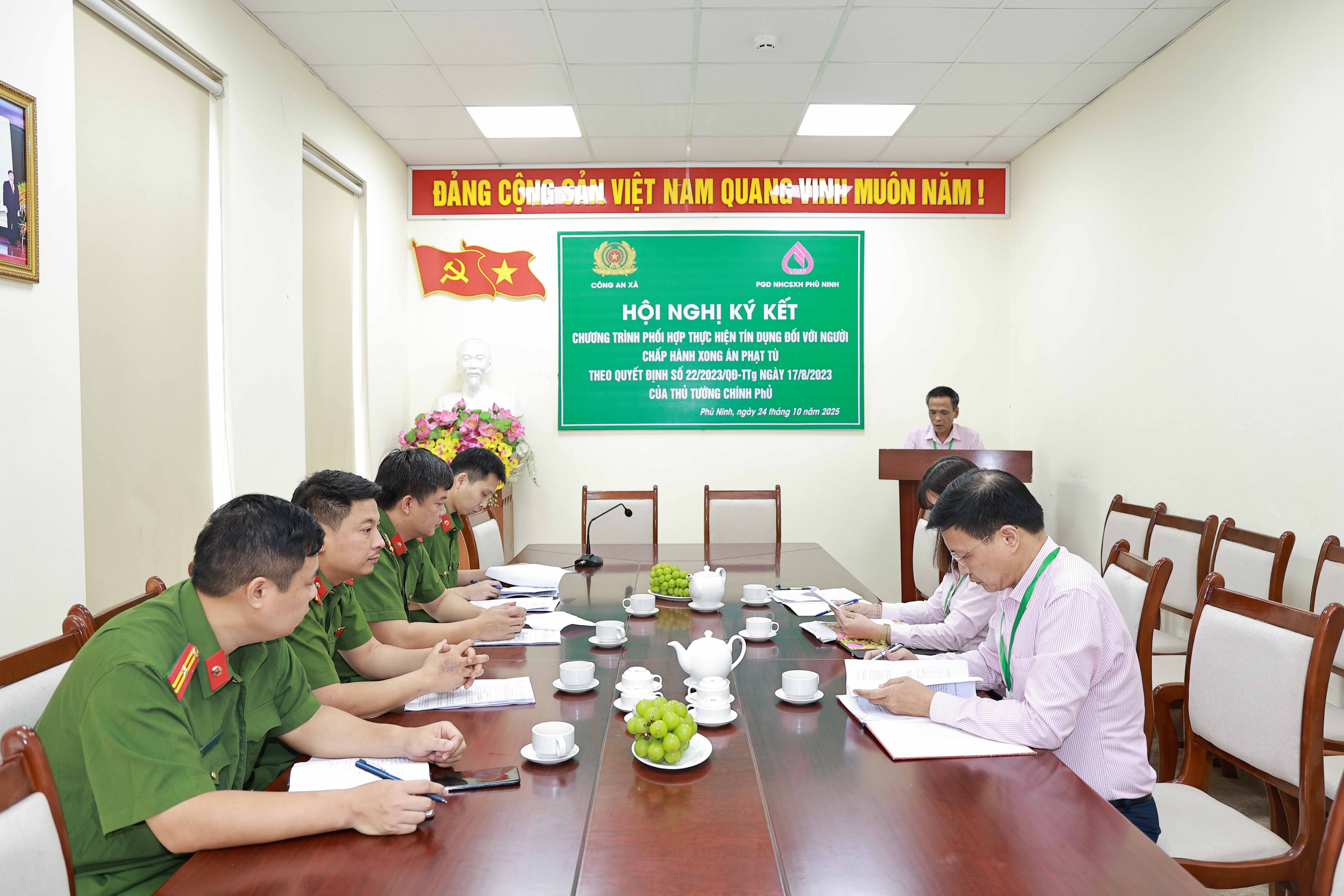 Ký quy chế phối hợp thực hiện tín dụng đối với người chấp hành xong án phạt tù