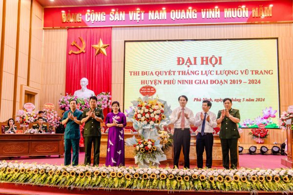 Đại hội Thi đua quyết thắng Lực lượng vũ trang huyện Phù Ninh