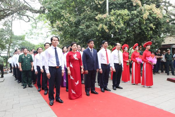 Huyện Phù Ninh dâng hương tưởng niệm các Vua Hùng nhân dịp Giỗ Tổ Hùng Vương – Lễ hội Đền Hùng, Tuần Văn hóa – Du lịch Đất Tổ năm Giáp Thìn 2024