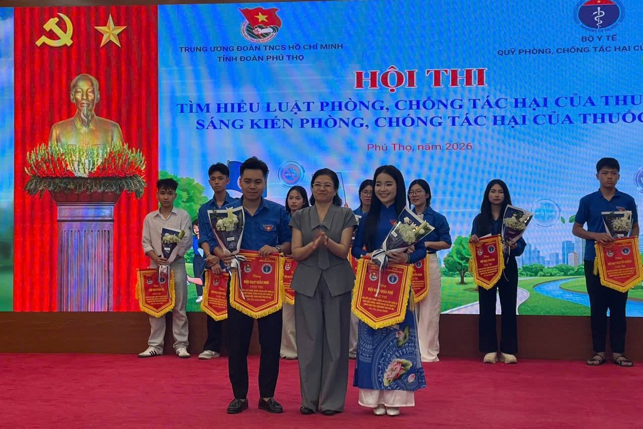 ĐOÀN TNCS HỒ CHÍ MINH XÃ PHÙ NINH XUẤT SẮC ĐẠT GIẢI NHÌ HỘI THI TÌM HIỂU LUẬT PHÒNG, CHỐNG TÁC HẠI THUỐC LÁ VÀ SÁNG KIẾN PHÒNG, CHỐNG TÁC HẠI THUỐC LÁ TRONG ĐOÀN VIÊN, THANH NIÊN TỈNH PHÚ THỌ 