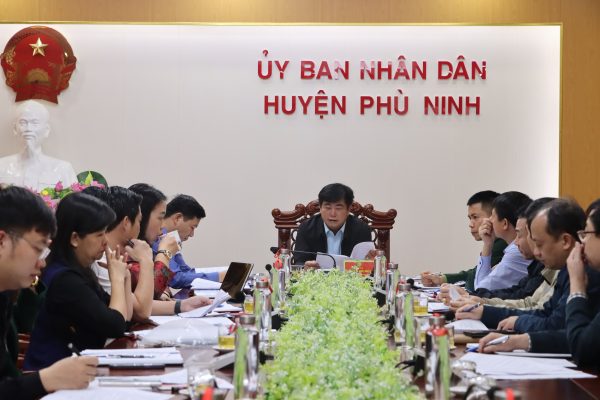 Hội nghị UBND huyện Giao ban Chủ tịch, Phó Chủ tịch