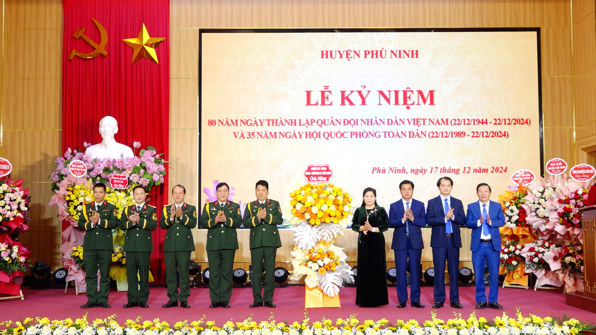 Huyện Phù Ninh tổ chức Lễ kỷ niệm 80 năm ngày thành lập Quân đội nhân dân Việt Nam và 35 năm Ngày hội quốc phòng toàn dân