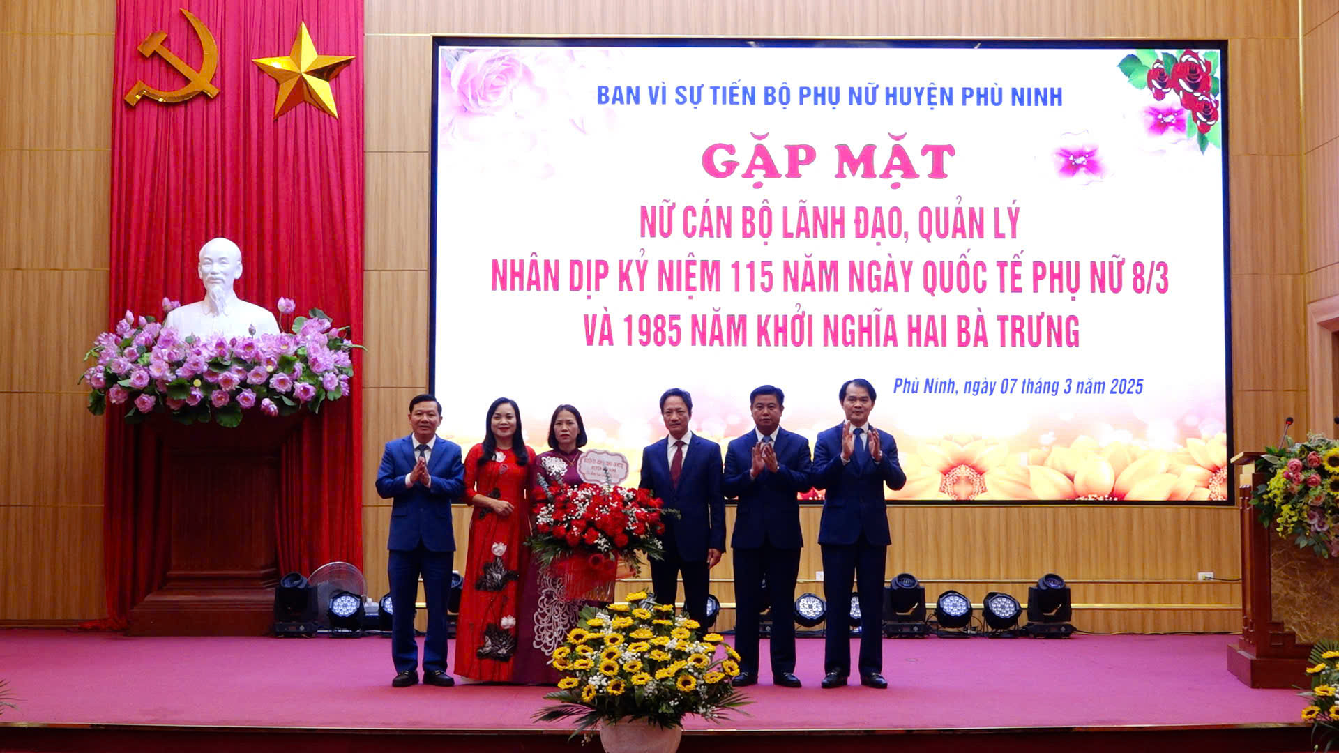 Ban Vì sự tiến bộ phụ nữ huyện Phù Ninh gặp mặt nữ cán bộ lãnh đạo, quản lý nhân dịp kỷ niệm 115 ngày Quốc tế Phụ nữ 8/3 và 1985 năm khởi nghĩa Hai Bà Trưng