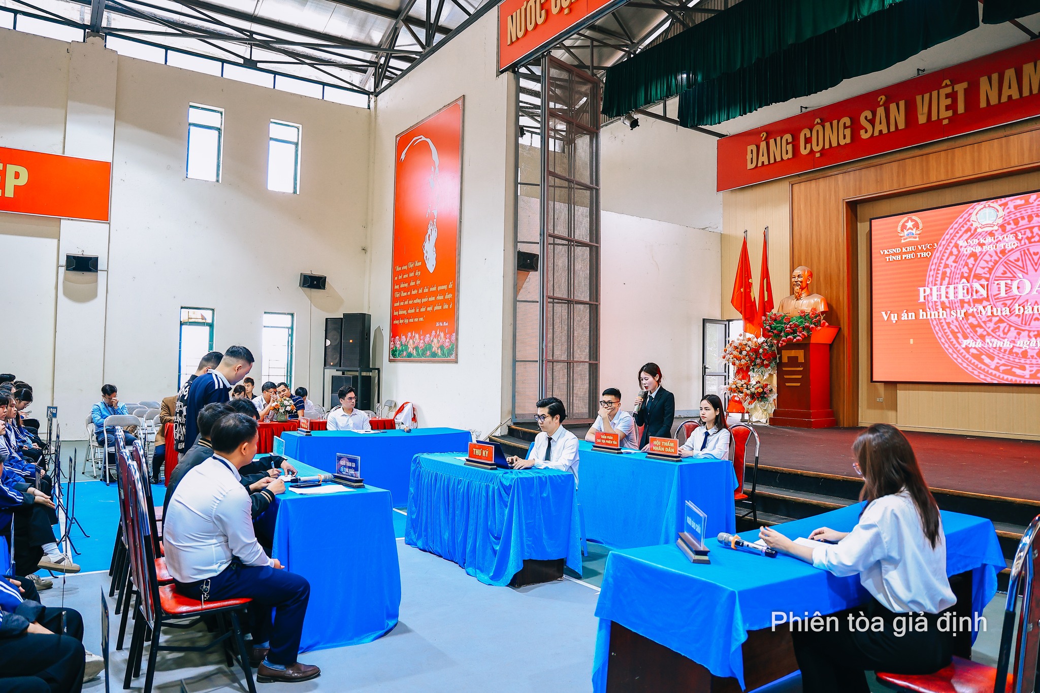 Tuyên truyền pháp luật cho học sinh qua phiên tòa giả định